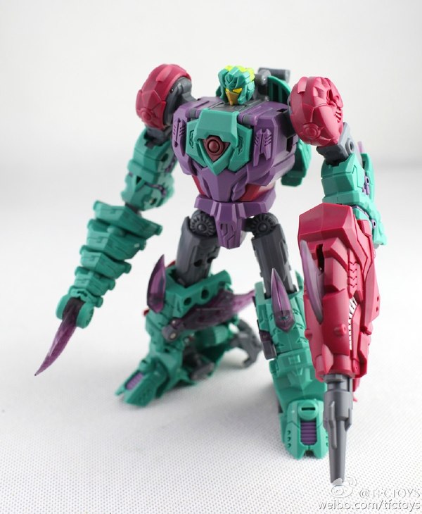 TFC Toys Poseidon P 02 Cyberjaw Unofficial Overbite Detailed Color Photos 05 (5 of 9)